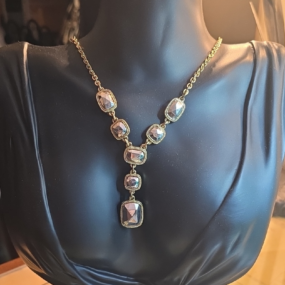 Elegant Gold and Silver Necklace And Bracelt